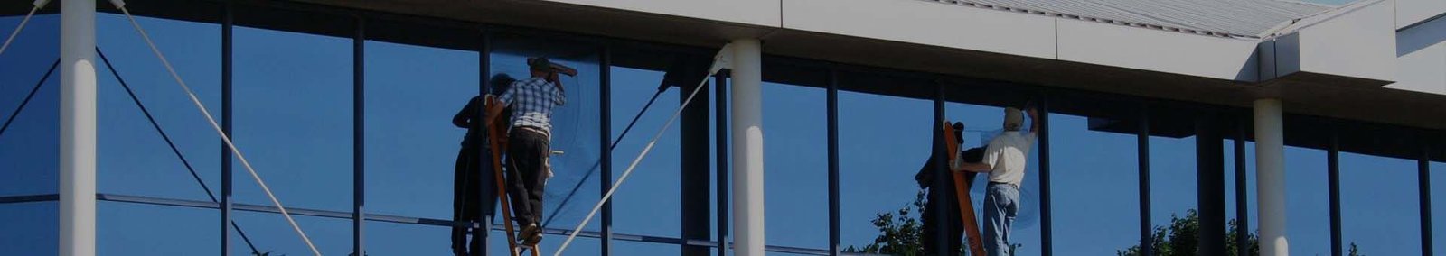 The Role of High-Rise Window Cleaning in Skyscraper Maintenance